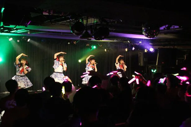 キャンディzooが3月23日、東京・渋谷のSpotify O-nestで「キャンディzoo LAST LIVE!!」を開催した