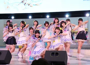 虹コン・かりん、重大ニュース発表で「すてきな夏になるフラグが立ちました!」