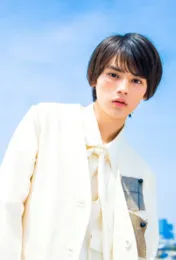 藤原大祐、人生初のカレンダーお渡し会で「元気をもらいましたっ!」 桜色のオーバーサイズシャツ姿でファンとの交流を報告