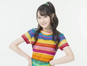 小倉唯、ギャップがすごい…“セクシーでクール”なコーデにファン歓喜「どんどん大人の色気が…」