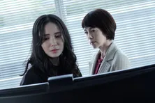 ＜試写室＞沢口靖子“マリコ”vs美村里江“優真”、美しき科学者同士の最終決戦　マリコに迫る史上最悪の危機「科捜研の女 season21」