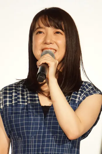 上白石萌音、妹・萌歌とのエピソード明かす「2人で1時間くらいしゃべりました」