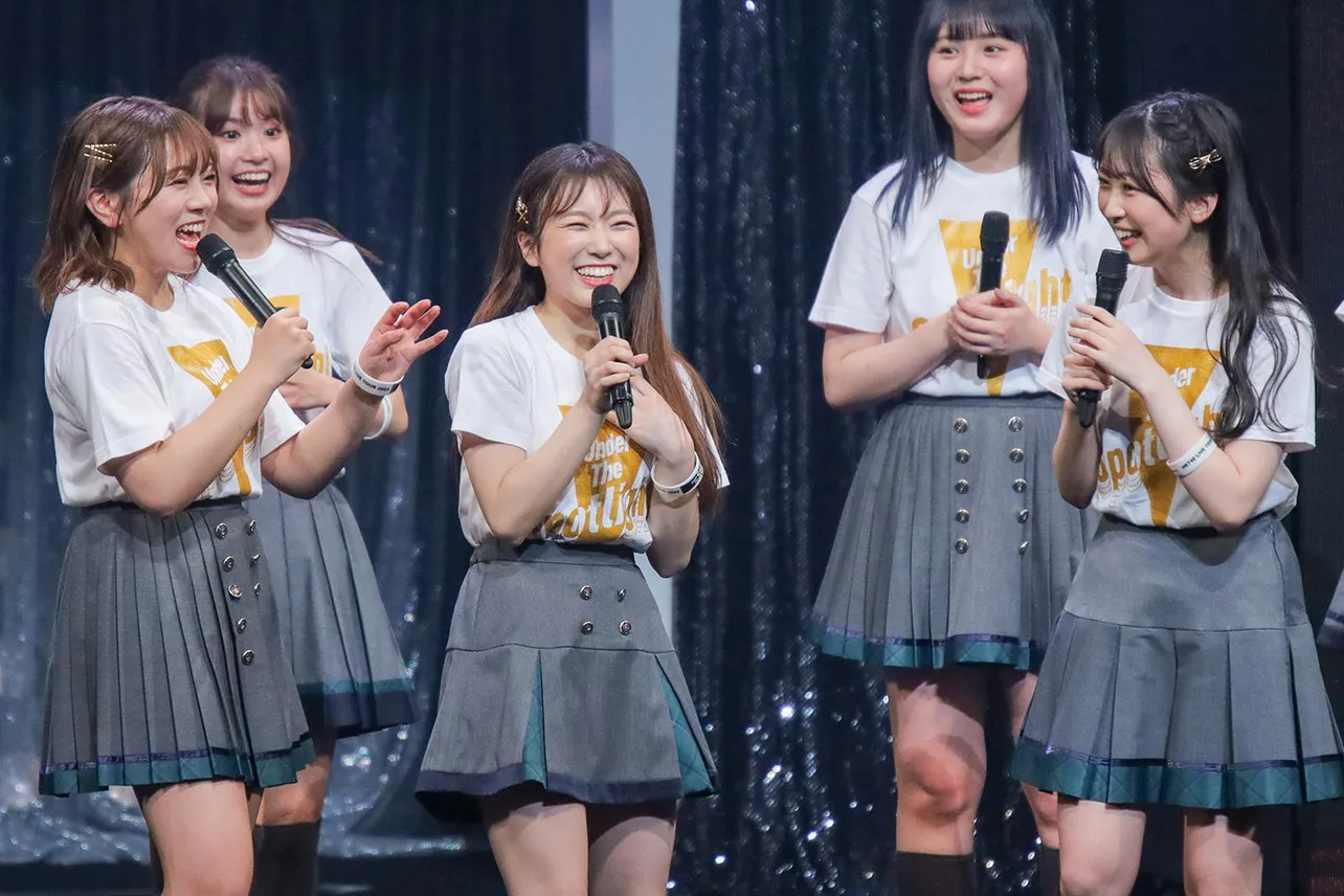 画像・写真 HKT48矢吹奈子＆AKB48本田仁美が「IZ*ONEぶり」にライブ