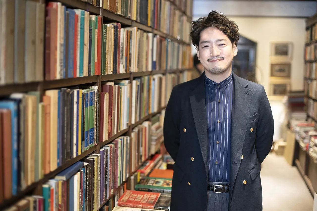 「THE CHAINSTORIES/ひとつなぎの物語」のストーリーを手掛けた宇山佳佑氏にインタビュー