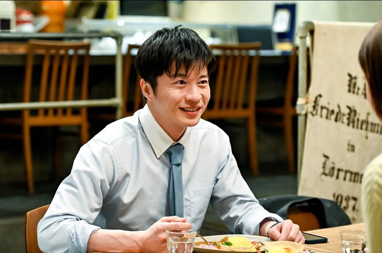 バツイチのシングルファザーの東村晴太(田中圭)は、息子第一の生活を送っており、再婚は考えていない。カレーを食べることが唯一の趣味