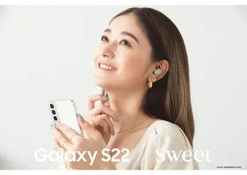 みちょぱ「楽しかった」、春らしいワンピース姿で愛犬“ぐみちゃん”と共演