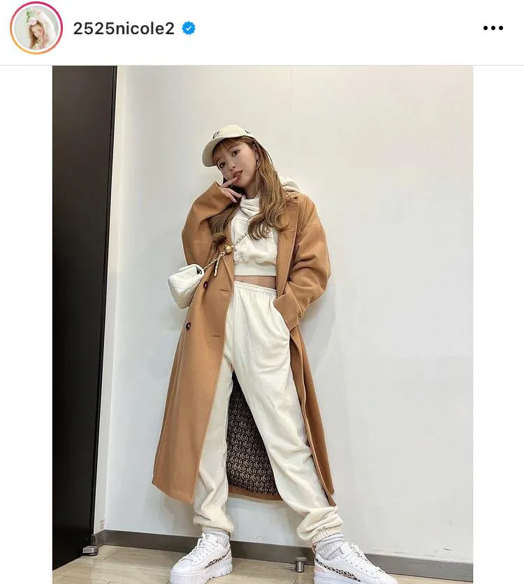 ※藤田ニコル公式Instagram(2525nicole2)のスクリーンショット