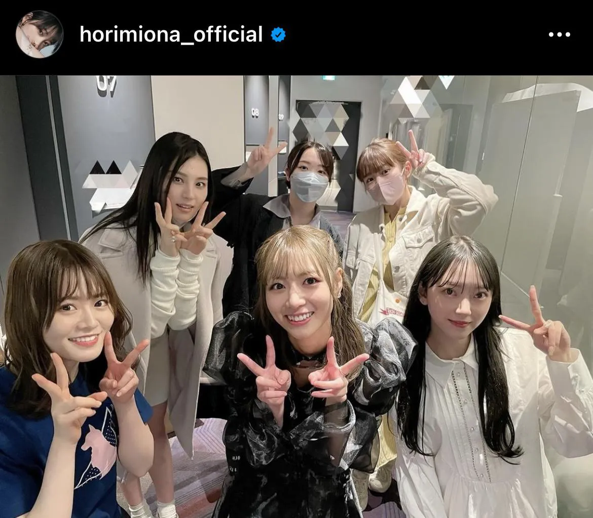 ※堀未央奈オフィシャルInstagram(horimiona_official)より