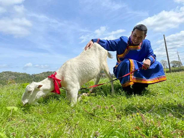 【写真を見る】大悟、ヤギのタンポポちゃんに恋しさも「元気にしていてよかった」