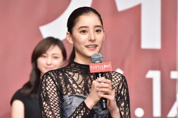 新木優子、“顔面最強バディ”ディーン・フジオカ&岩田剛典の美しさを絶賛「非の打ちどころがない」