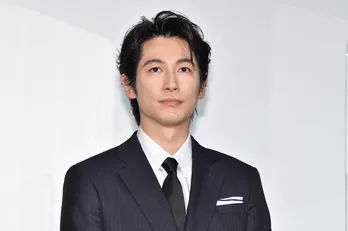 岩田剛典、バディ演じるディーン・フジオカと「たくさんイチャイチャさせていただきました」