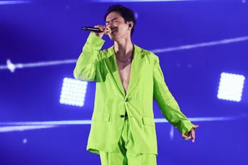 ＜GirlsAward＞今市隆二が熱唱！ 圧巻のライブパフォーマンスで会場を魅了【写真特集5】