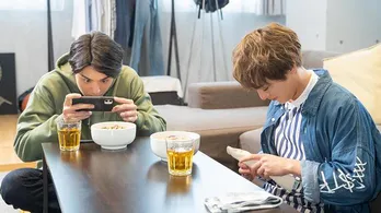 松本享恭“恭一”＆永田崇人“翔”が“サシ飲み”をすることに！酔った二人は女子メンバーに連絡をする＜シェアするラ！＞