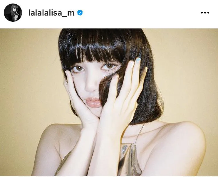 ※LISAオフィシャルInstagram(lalalalisa_m)より