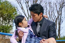 眞栄田郷敦“マサ”のキメキメなスーツ姿とお姫さま抱っこに「惚れてまうやろ~」の声<カナカナ>