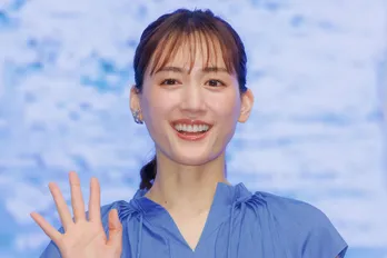 綾瀬はるか、水着でプール撮影の日々「部活みたい」