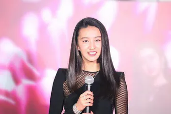 Koki,、美しすぎる…!日向ぼっこで太陽の日差しがあたった横顔に9万「いいね」の反響