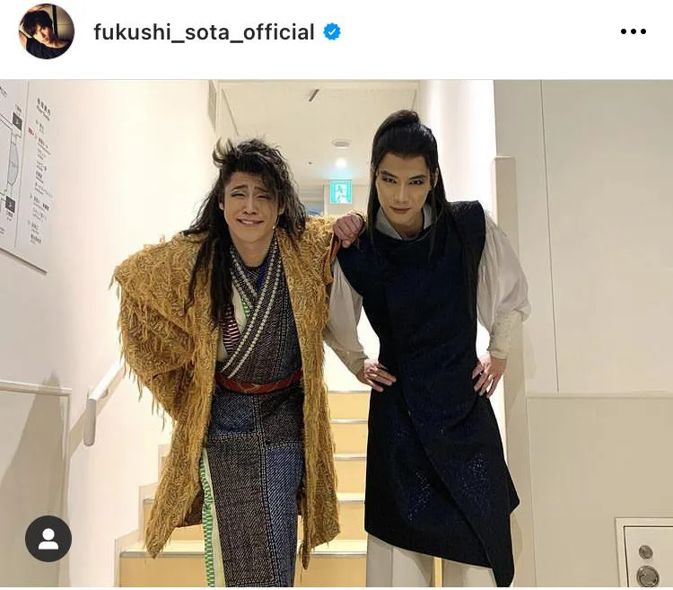 【写真を見る】福士蒼汰&宮野真守、お笑いコンビ・COWCOW風…？仲の良さ伝わる2SHOT