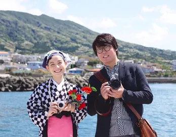 篠原ともえ、カメラ片手に伊豆大島の大自然や星空を体感