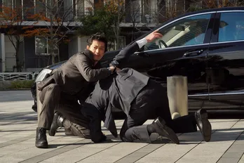 小栗旬&西島秀俊の“にらみ合い”は監督がカットをためらうほどの緊張感