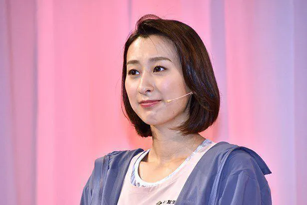 浅田舞 神秘的な美しさ シースルーのブラックドレス姿に アジアンビューティー どちらのお姫様ですか Webザテレビジョン