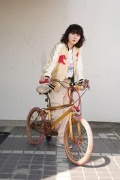 松岡茉優、『初恋の悪魔』でメインキャスト“謎多き刑事役”に挑戦!「林遣都、仲野太賀とは10代の時からの仲」