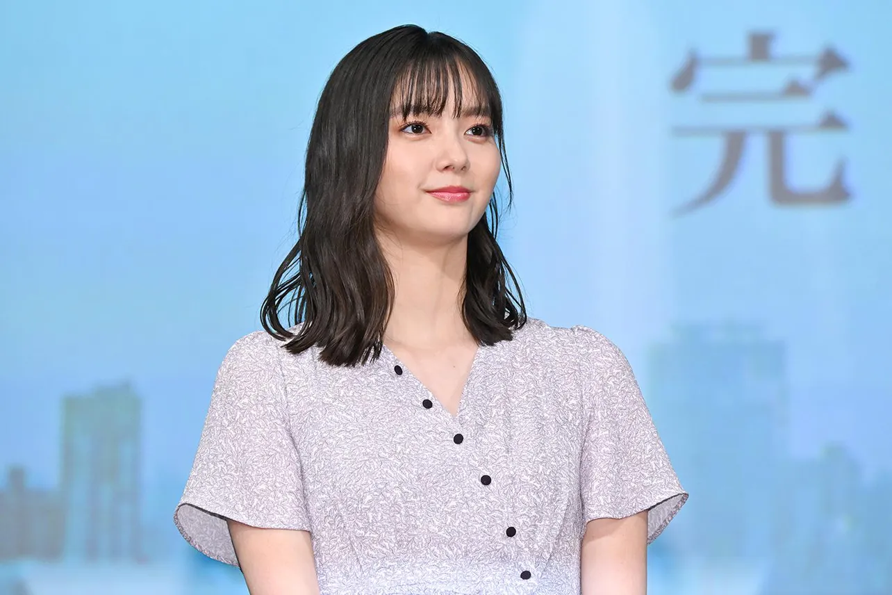 新川優愛