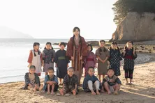 土村芳がドラマ「二十四の瞳」で主演に「子どもたちへ思いを馳せる時間にしていただけたら」