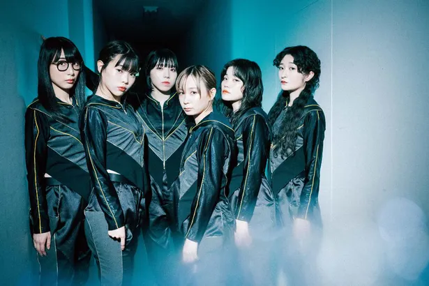 画像 Bishメンバー6人が語る Bish というグループの色 黒でもありマーブルでもある 1 22 Webザテレビジョン