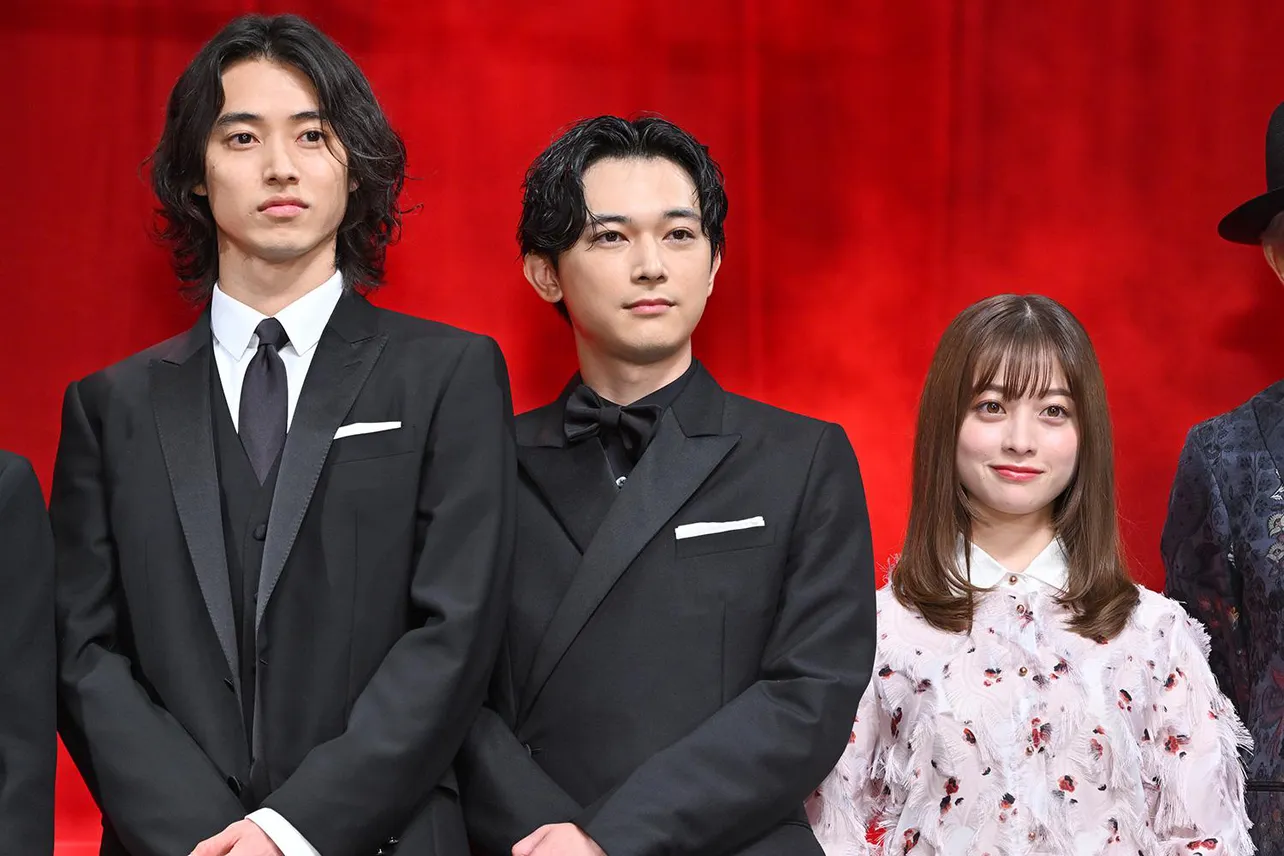 山崎賢人、吉沢亮、橋本環奈が映画「キングダム2 遥かなる大地へ」ワールドプレミアに登壇