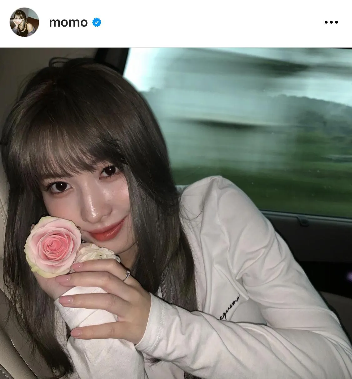 ※モモの公式Instagram(momo)からのスクリーンショット