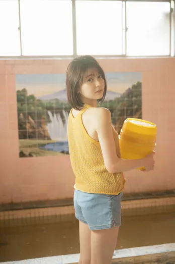 久間田琳加『週刊少年サンデー』表紙に登場「また違った私をみていただけると思います」