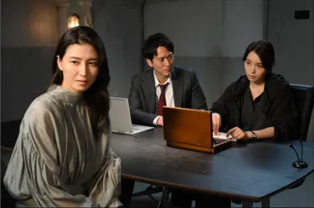 ＜オクトー＞飯豊まりえ“朱梨”、疑惑の人物“橋本マナミ”の感情を読み取っていく