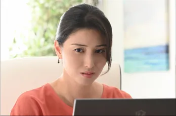 橋本マナミ「こういう役をやってみたかった」“千弦”の豹変ぶりに背筋が凍る＜オクトー＞