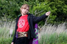 永瀬廉“信長”、山田杏奈“みやび”と奏でる「敦盛」動画をWEB先行公開<新・信長公記>