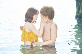 なにわ男子・大西流星“和也”、水着姿の秋田汐梨“麻美”と桜田ひより“千鶴”の間で揺れ動きパニックに＜彼女、お借りします＞