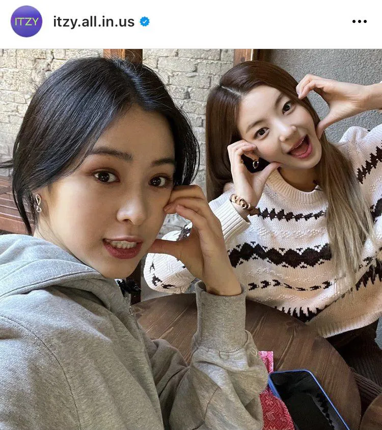 itzy リア　誕生日　チェキ 画像・写真 ITZY・リア、23歳の誕生日を笑顔でファンに報告「祝って