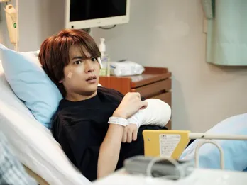 Sexy Zone・佐藤勝利の寝姿やメンバー名登場に、「“最恐”なのに笑った」とTwitterトレンド1位＜赤いナースコール＞