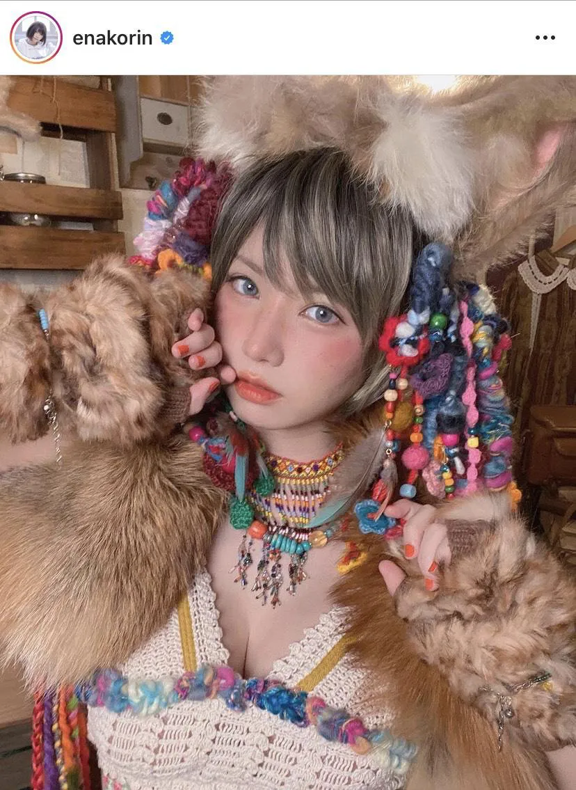 【写真】えなこ、ワイルド過ぎる...！美胸あらわな“狼”コスプレ