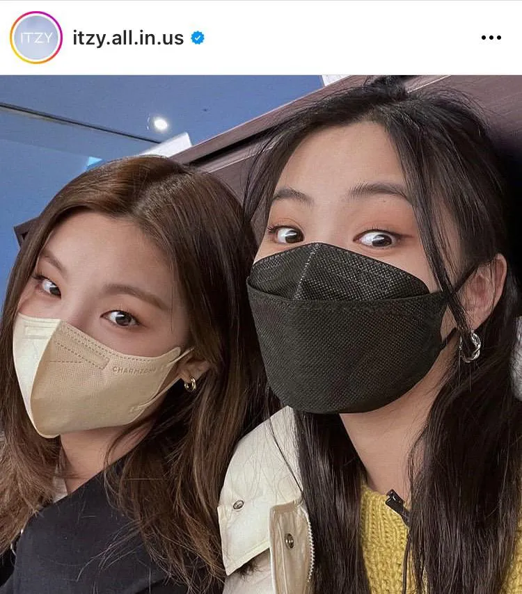 ※ITZY公式Instagram(itzy.all.in.us)より