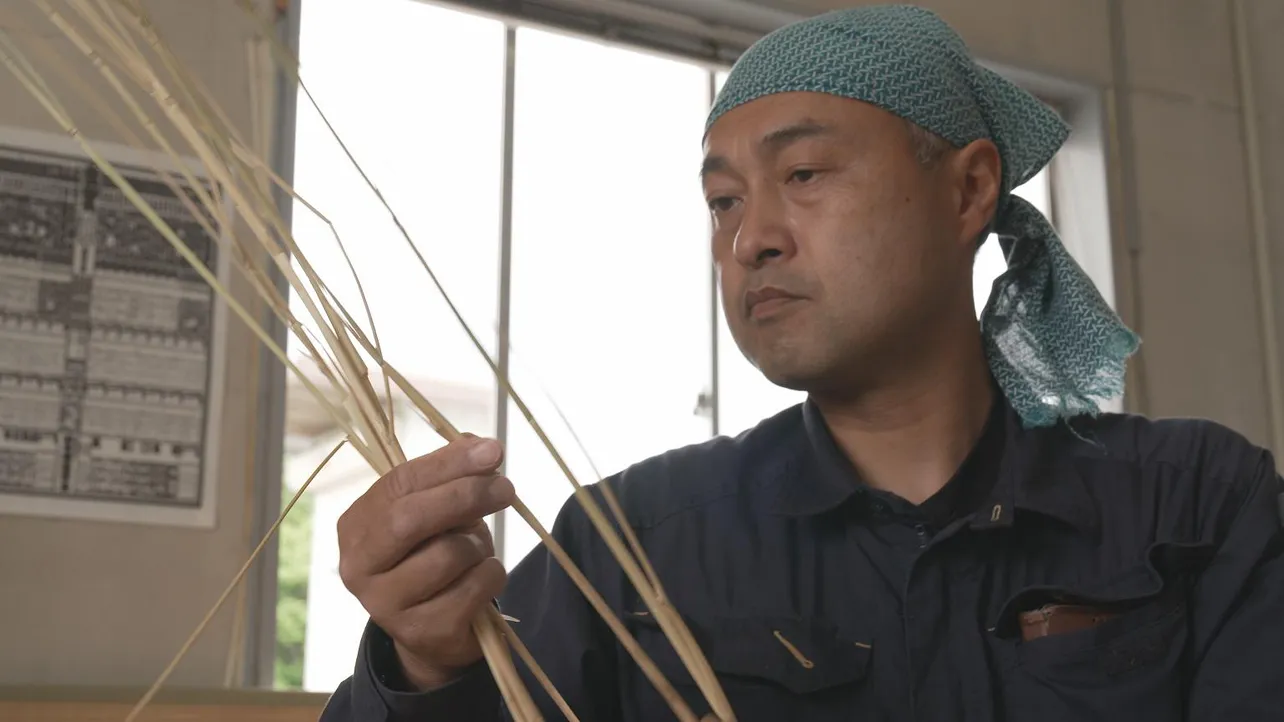 「土俵のわら」を作る職人・酒井裕司氏