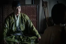 小栗旬“義時”や宮澤エマ“実衣”ら、絶体絶命の新納慎也“全成”を助けるため奔走<鎌倉殿の13人>