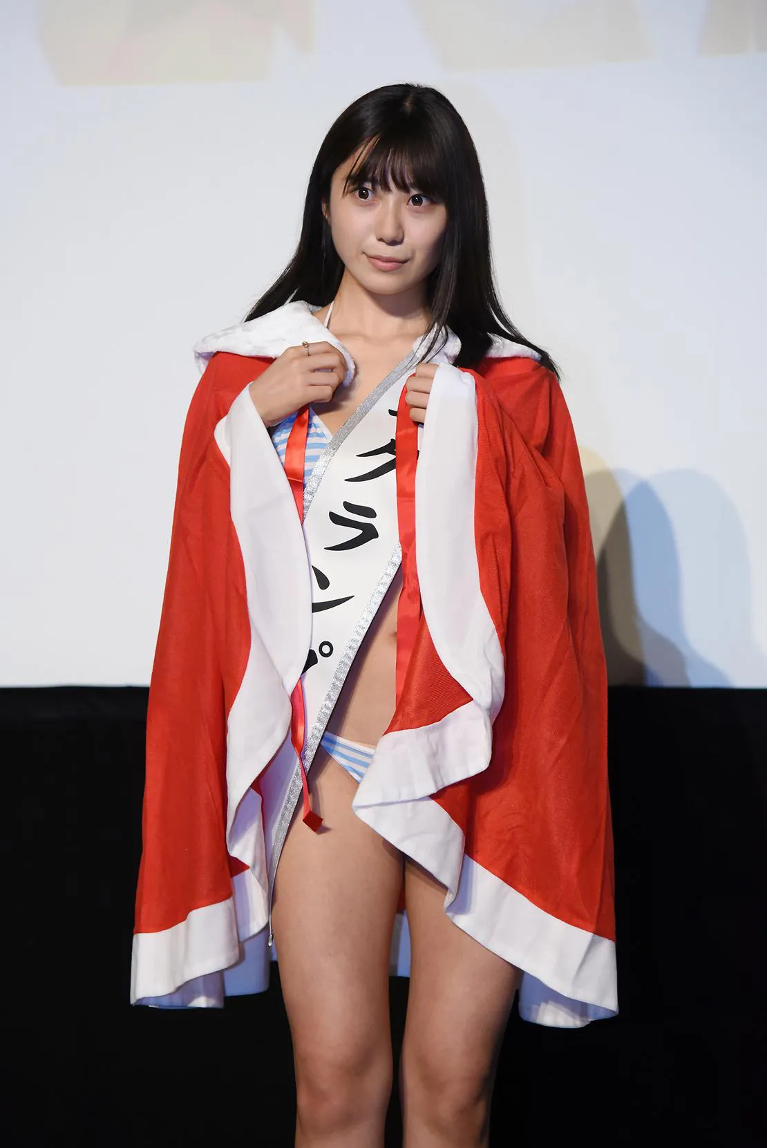 「ミスヤングアニマル2022」準グランプリに選ばれた新井萌花