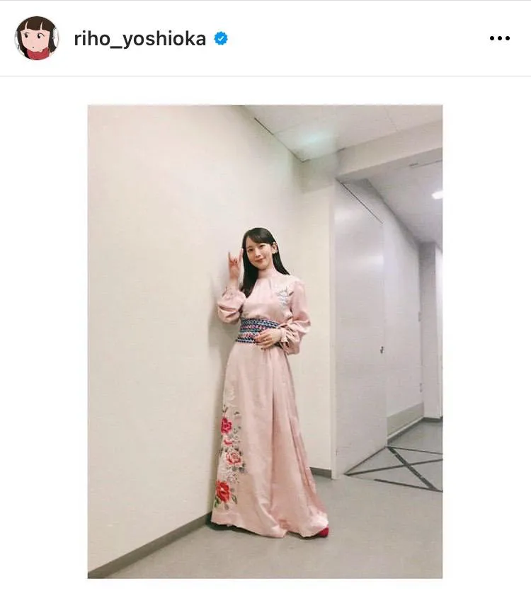 ※吉岡里帆公式Instagram(riho_yoshioka)より