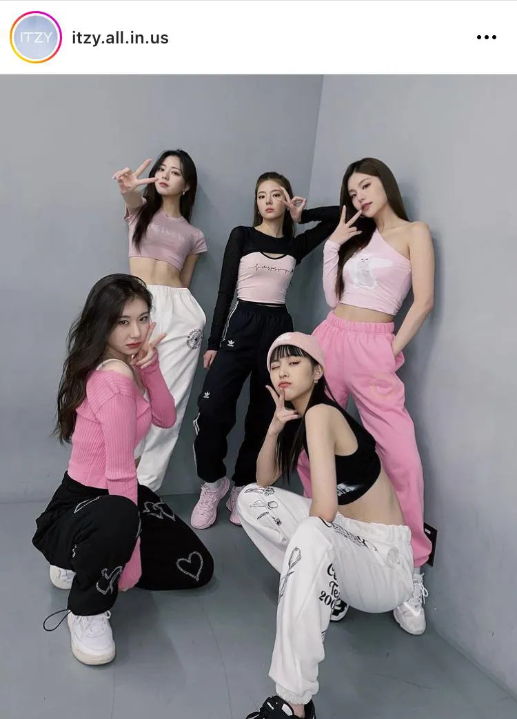 ※ITZY公式Instagram(itzy.all.in.us)より