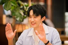 『俺が欲しいのは…』杉野遥亮“功”のハイタッチに視聴者もホッ「これが見たかった！」＜ユニコーンに乗って＞