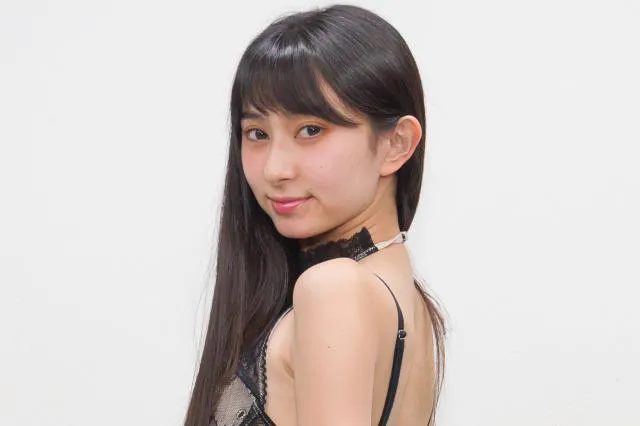 桑田彩、ハイレグ“透け感”水着で美ボディ披露「お尻と脚に自信がありまして」 | WEBザテレビジョン