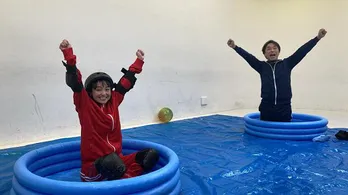 “麗し”火曜MCに金田朋子降臨“40代が住みたい街ランキング”第1位に巣鴨を激推し「赤いパンツ売ってるんだよ!買ってるよ」<声優と夜あそび>