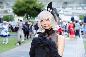 コスプレイヤー・かれしちゃん、『ウマ娘』カレンチャンのドレス姿に「表情やポーズも“大人らしさ”を意識しました」