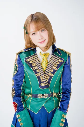 村重杏奈、17歳下のイケメン弟とのツーショット公開に「弟くん天使過ぎる!」「姉弟そろってかわいい」と反響